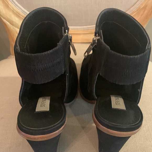 Steve Madden Valencia Black Suede Booties - Picture 5 of 11